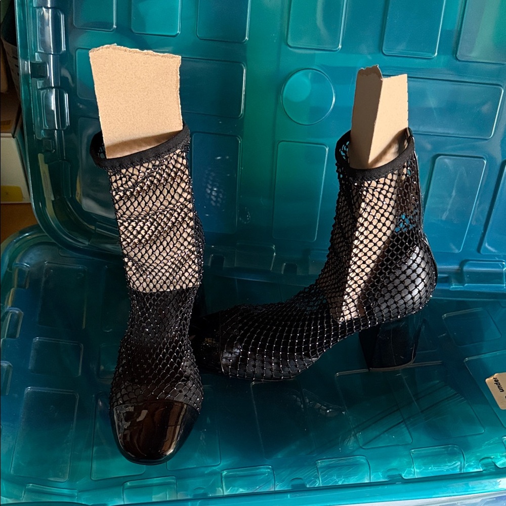 Steve Madden Black Mesh Heeled Boots